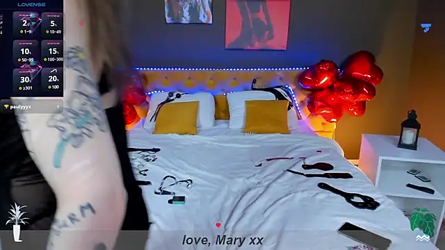 Mary Xextra online show from 02-10-25, 01:03