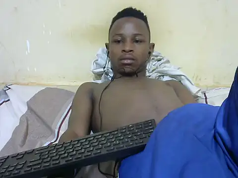 Snapshot of swthairydic chatting on 10-22-25, 10:15 swthairydic online show from 10-22-25, 10:15