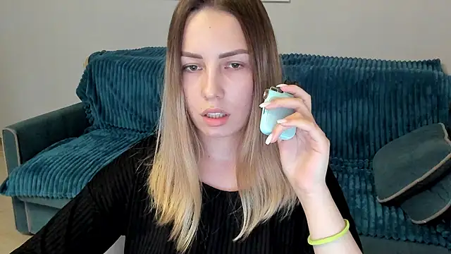 Mia shy1 online show from 02-02-25, 01:41