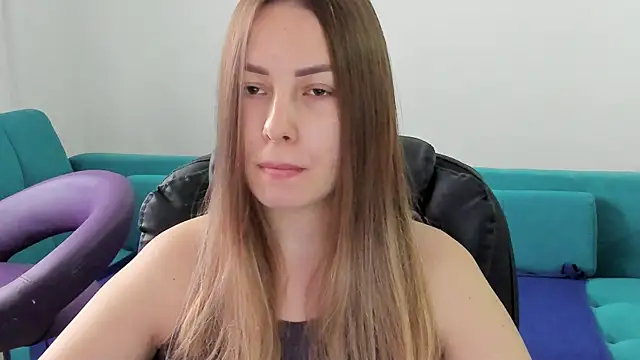 Snapshot of Mia_shy1 chatting on 01-17-26, 09:03 Mia shy1 online show from 01-17-26, 09:03