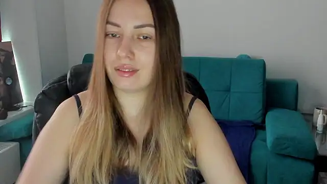 Snapshot of Mia_shy1 chatting on 03-01-26, 05:42 Mia shy1 online show from 03-01-26, 05:42