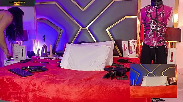 Snapshot of Scarlettt_Ass chatting on 03-13-26, 12:01 Scarlettt Ass online show from 03-13-26, 12:01