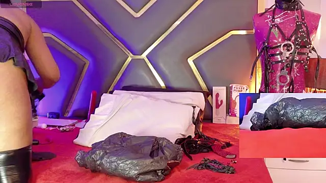 Snapshot of Scarlettt_Ass chatting on 04-04-26, 12:24 Scarlettt Ass online show from 04-04-26, 12:24