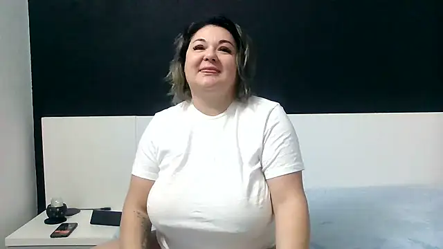 MikyVesela online show from 01-22-25, 04:55