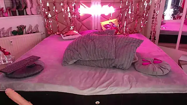 bonnievonclyde online show from 02-26-25, 07:16