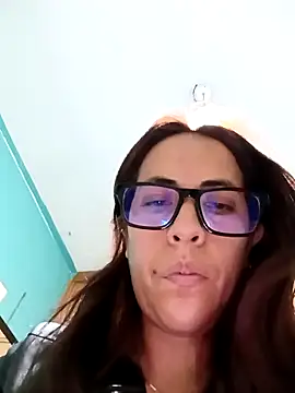 Snapshot of Lena-32 chatting on 01-02-25, 10:01 Lena-32 online show from 01-02-25, 10:01