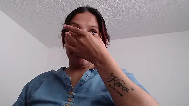 Ashley A online show from 01-21-25, 07:17