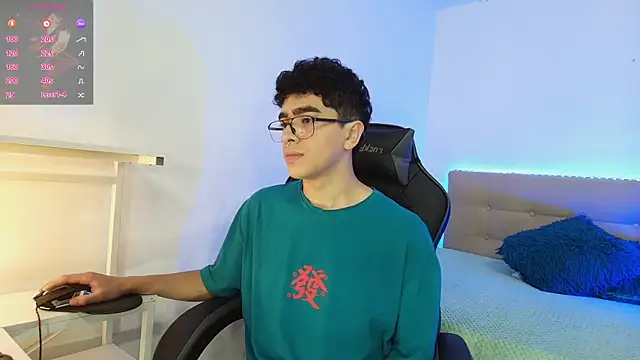  nickconnor01 online show from 11-16-25, 03:12