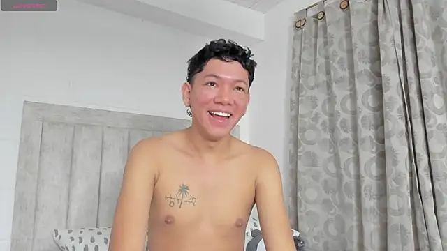 JulianRose 1 online show from 12-18-24, 10:51