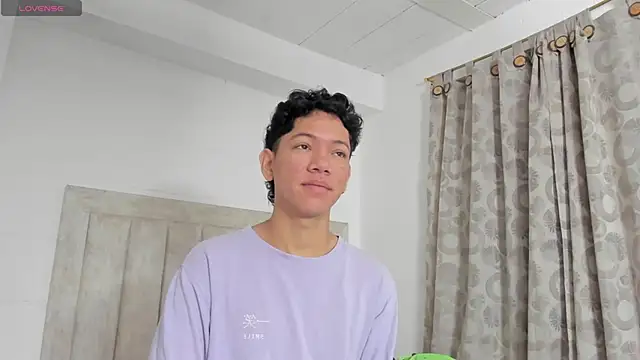 JulianRose 1 online show from 12-22-24, 11:11