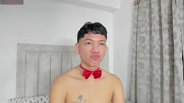 JulianRose 1 online show from 12-24-24, 10:55