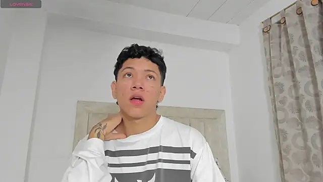 JulianRose 1 online show from 12-29-24, 11:29