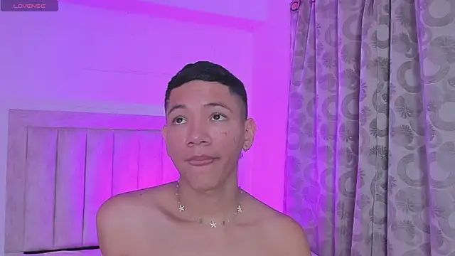 JulianRose 1 online show from 01-10-25, 02:02