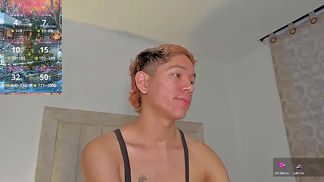 Snapshot of JulianRose_1 chatting on 12-20-25, 11:06 JulianRose 1 online show from 12-20-25, 11:06