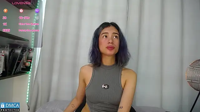 BellaOdisea online show from 03-18-25, 04:26