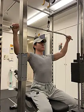 Snapshot of Tkcqcc chatting on 11-30-25, 11:36 Tkcqcc online show from 11-30-25, 11:36