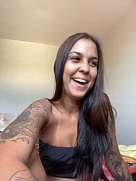 Snapshot of poliannaxx chatting on 02-19-25, 03:16 poliannaxx online show from 02-19-25, 03:16