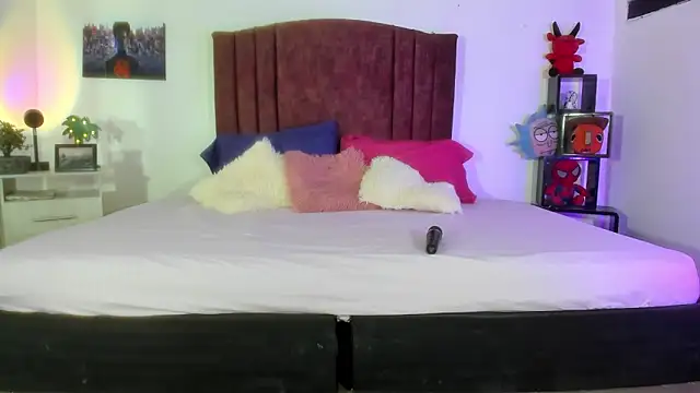 alisson zafiro  online show from 01-13-25, 12:02