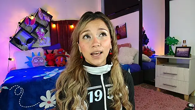 alisson zafiro  online show from 03-09-25, 09:24