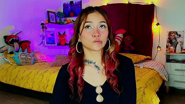 alisson zafiro  online show from 11-24-25, 03:17