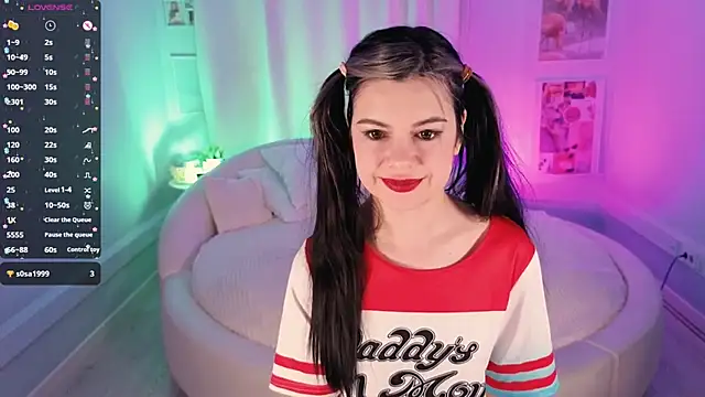 Lil Amelie online show from 11-21-25, 07:51