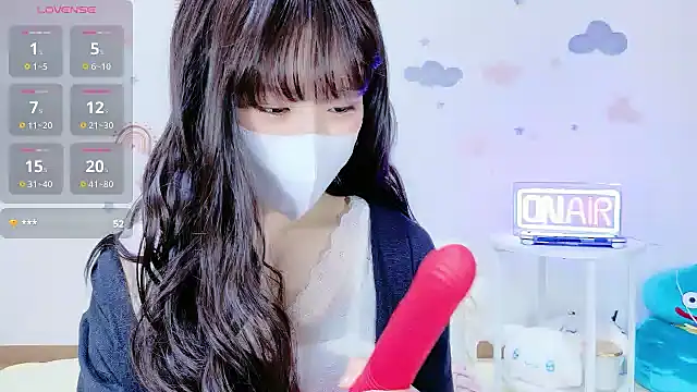 Snapshot of _Iroha_99 chatting on 10-17-25, 01:42 Iroha 99 online show from 10-17-25, 01:42