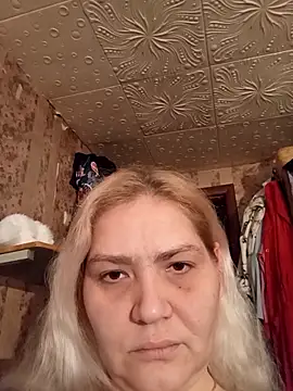 Snapshot of Minna_Jeannie chatting on 10-27-25, 02:15 Minna Jeannie online show from 10-27-25, 02:15