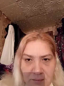 Snapshot of Minna_Jeannie chatting on 11-25-25, 03:06 Minna Jeannie online show from 11-25-25, 03:06