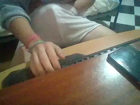 Snapshot of CummedCock chatting on 10-21-25, 01:12 CummedCock online show from 10-21-25, 01:12