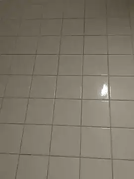 Snapshot of wedge75 chatting on 12-21-24, 07:56 wedge75 online show from 12-21-24, 07:56