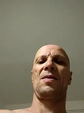 Snapshot of wedge75 chatting on 09-15-25, 05:35 wedge75 online show from 09-15-25, 05:35