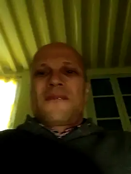 Snapshot of wedge75 chatting on 10-13-25, 09:42 wedge75 online show from 10-13-25, 09:42