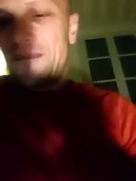 Snapshot of wedge75 chatting on 10-26-25, 10:32 wedge75 online show from 10-26-25, 10:32