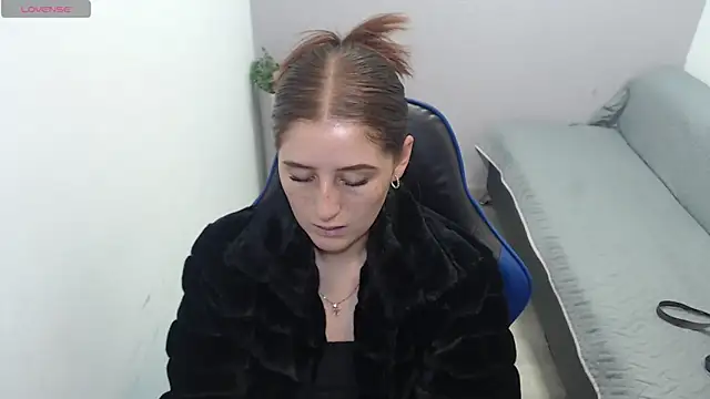 valerie diaz1 online show from 10-18-25, 01:34