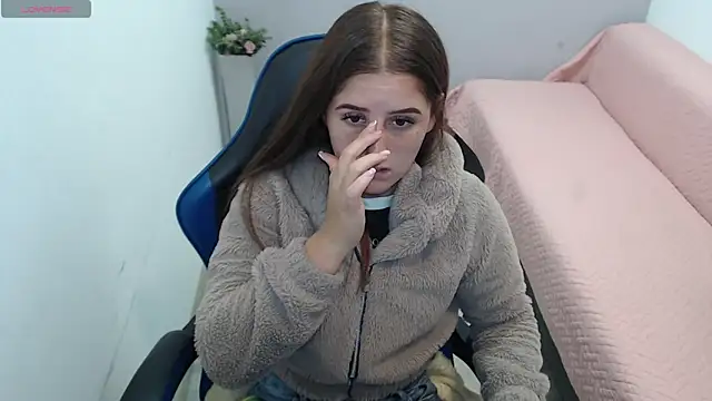 valerie diaz1 online show from 12-17-25, 01:28