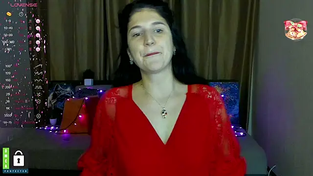 Snapshot of Alianna_Solo_Kisses chatting on 02-03-25, 12:25 Alianna Solo Kisses online show from 02-03-25, 12:25