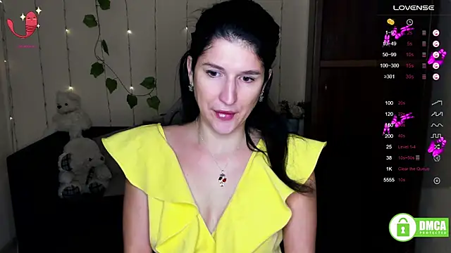 Snapshot of Alianna_Solo_Kisses chatting on 02-07-25, 06:24 Alianna Solo Kisses online show from 02-07-25, 06:24