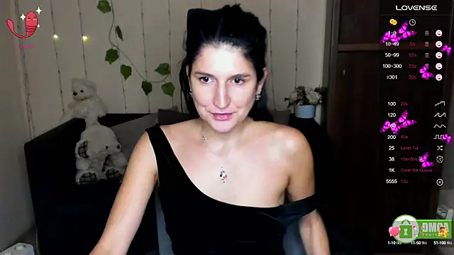 Snapshot of Alianna_Solo_Kisses chatting on 02-07-25, 03:30 Alianna Solo Kisses online show from 02-07-25, 03:30