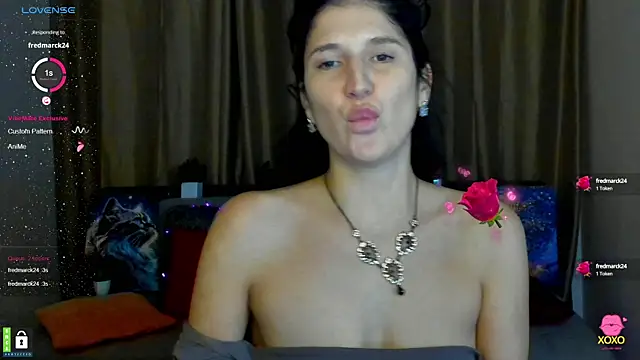 Snapshot of Alianna_Solo_Kisses chatting on 02-10-25, 03:32 Alianna Solo Kisses online show from 02-10-25, 03:32