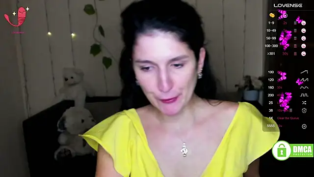 Snapshot of Alianna_Solo_Kisses chatting on 02-12-25, 12:55 Alianna Solo Kisses online show from 02-12-25, 12:55