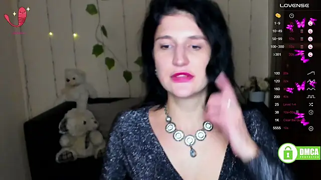 Snapshot of Alianna_Solo_Kisses chatting on 02-12-25, 04:00 Alianna Solo Kisses online show from 02-12-25, 04:00