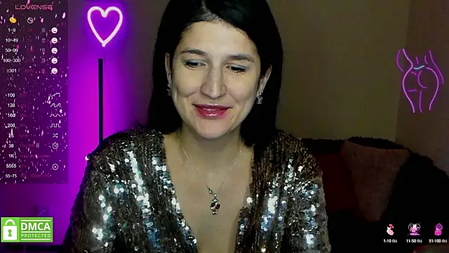 Snapshot of Alianna_Solo_Kisses chatting on 02-19-25, 06:22 Alianna Solo Kisses online show from 02-19-25, 06:22
