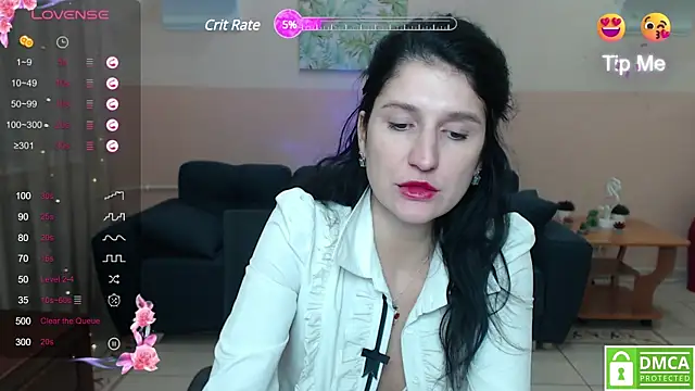 Snapshot of Alianna_Solo_Kisses chatting on 02-26-25, 09:53 Alianna Solo Kisses online show from 02-26-25, 09:53