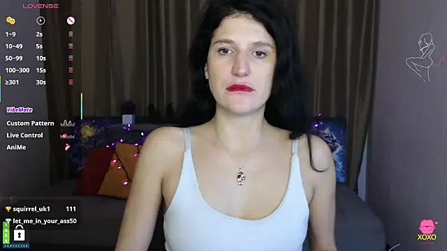 Snapshot of Alianna_Solo_Kisses chatting on 03-06-25, 09:47 Alianna Solo Kisses online show from 03-06-25, 09:47