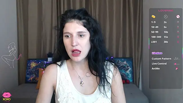 Snapshot of Alianna_Solo_Kisses chatting on 03-14-25, 11:23 Alianna Solo Kisses online show from 03-14-25, 11:23