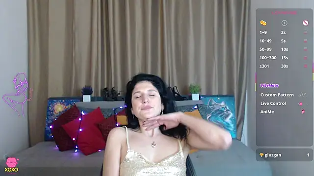 Snapshot of Alianna_Solo_Kisses chatting on 03-20-25, 03:25 Alianna Solo Kisses online show from 03-20-25, 03:25