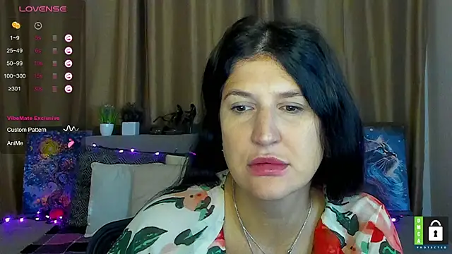 Snapshot of Alianna_Solo_Kisses chatting on 10-17-25, 05:43 Alianna Solo Kisses online show from 10-17-25, 05:43