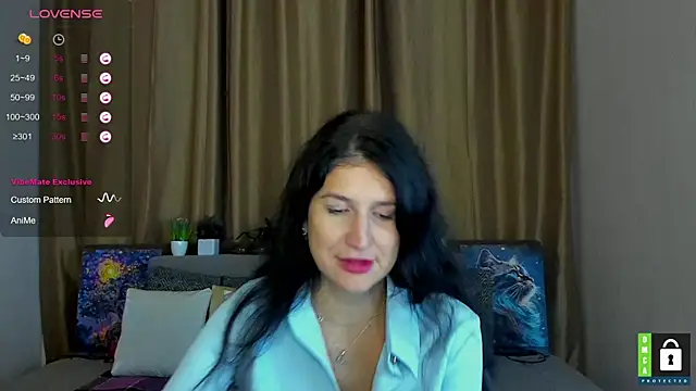 Snapshot of Alianna_Solo_Kisses chatting on 10-21-25, 05:30 Alianna Solo Kisses online show from 10-21-25, 05:30