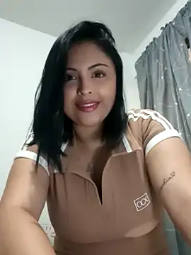 Snapshot of MelannyBell chatting on 01-30-25, 08:21 MelannyBell online show from 01-30-25, 08:21