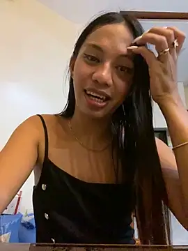 whiteladyboy online show from 10-18-25, 03:02